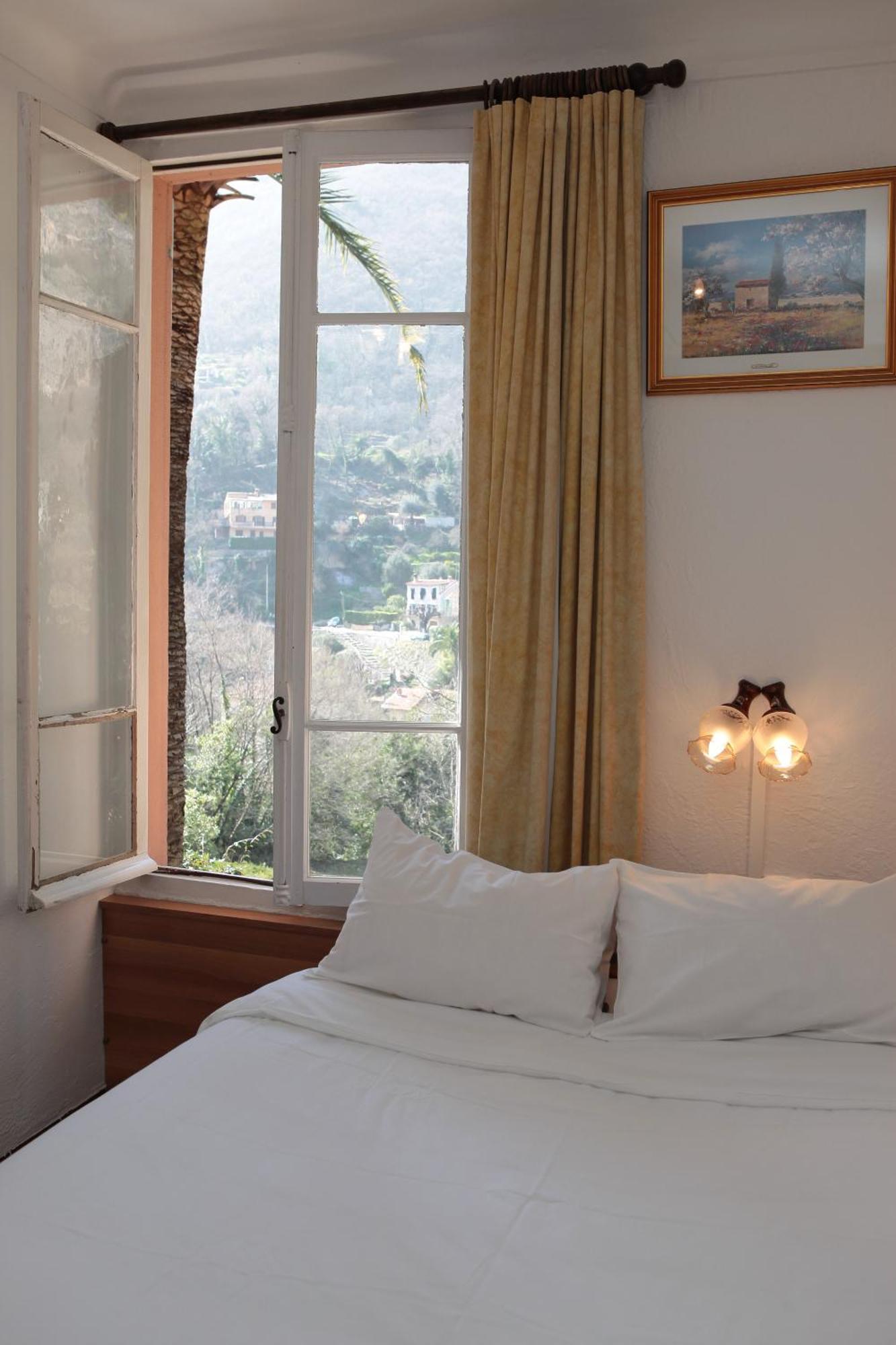 Auberge Les Gorges Du Loup Tourrettes-sur-Loup Zimmer foto